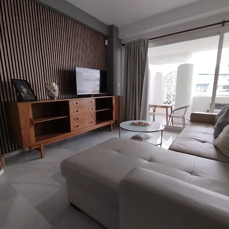 Apartment Puerto Marina Palace
